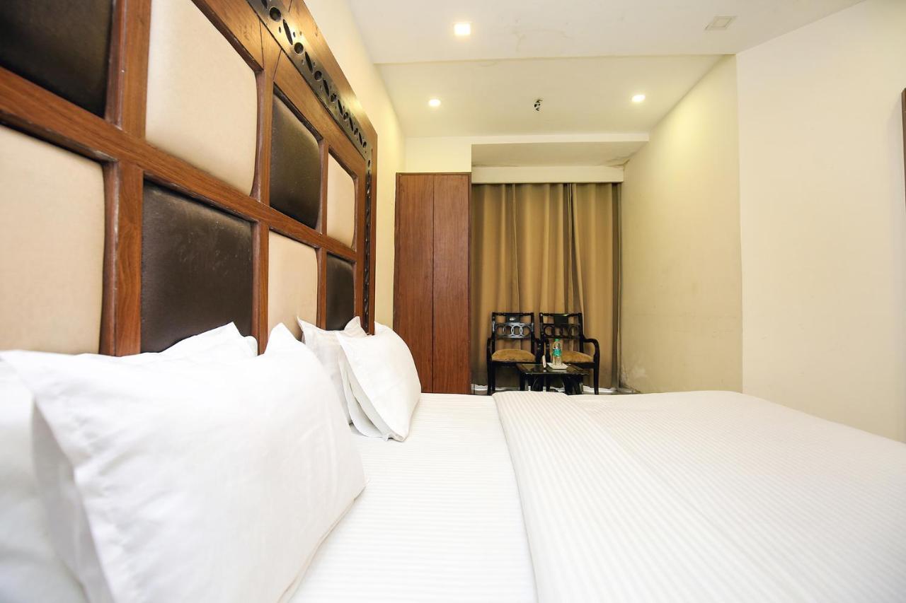 FabHotel Atlante Zirakpur Exterior foto